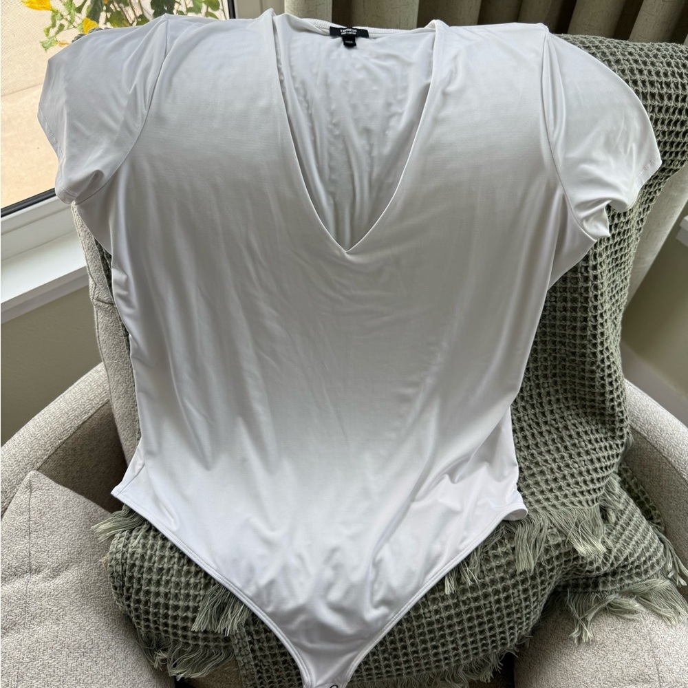 Express White V-Neck Short Sleeve Bodysuit